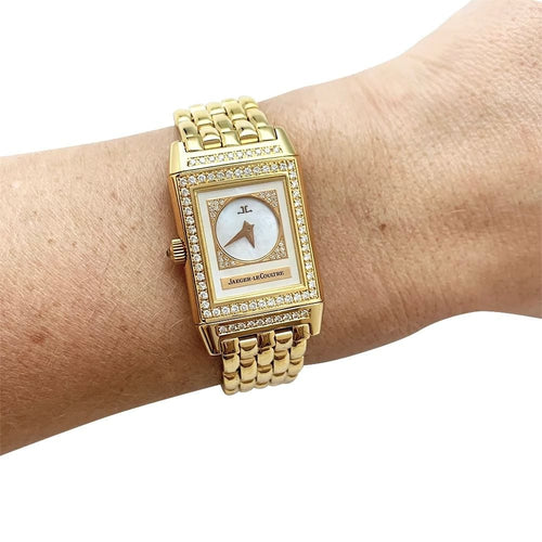 Montre Montre Jaeger Lecoultre "Reverso Duetto" en or jaune, nacre et diamants. 58 Facettes 32208