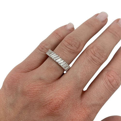Bague 55.5 Bague en or blanc, diamants baguettes. 58 Facettes 31280