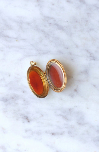 Pendentif Pendentif médaillon or et agate 58 Facettes