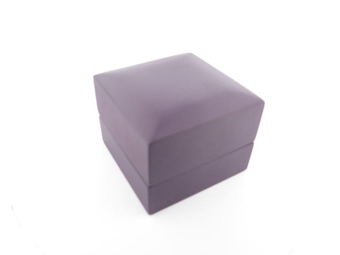 Bague 53 bague ISABELLE LANGLOIS emotion 53 en or jaune 18k amethyste 58 Facettes 254240