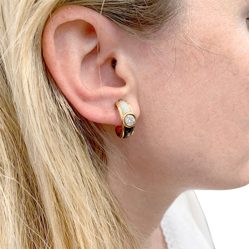 Boucles d'oreilles Boucles d'oreilles Mauboussin, "Nadia", or jaune, diamants et nacre. 58 Facettes 32912