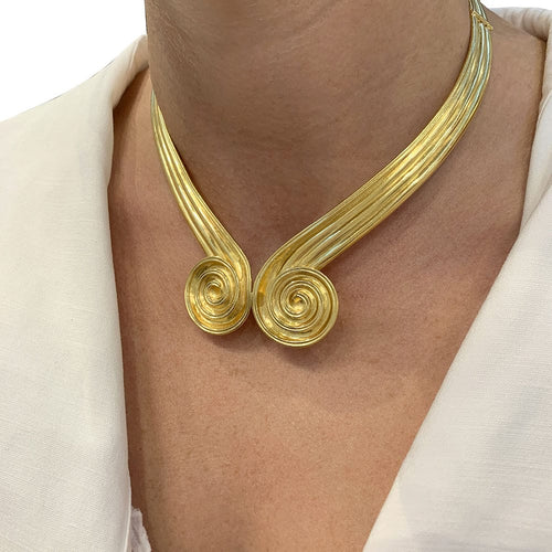 Collier Collier Lalaounis en or jaune. 58 Facettes 31140