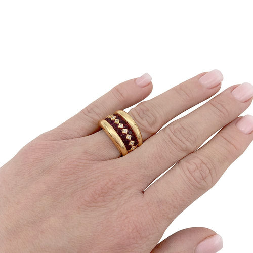 Bague 52 Bague Poiray or jaune, rubies, diamants. 58 Facettes 32190