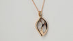 Collier Collier en or rose et nacre 58 Facettes 31596
