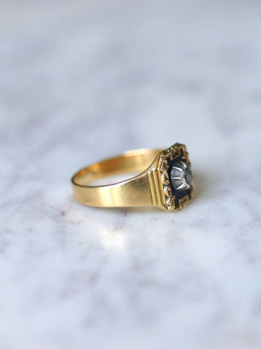 Bague Bague chevalière ancienne en or jaune et diamant sur émail bleu 58 Facettes