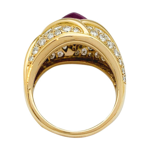 Bague 54 Bague Cartier en or jaune, diamants et rubis. 58 Facettes 31807