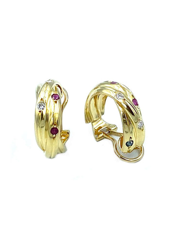 Boucles d'oreilles CARTIER. Boucles d’oreilles Trinity or jaune, saphirs, rubis et diamants 58 Facettes