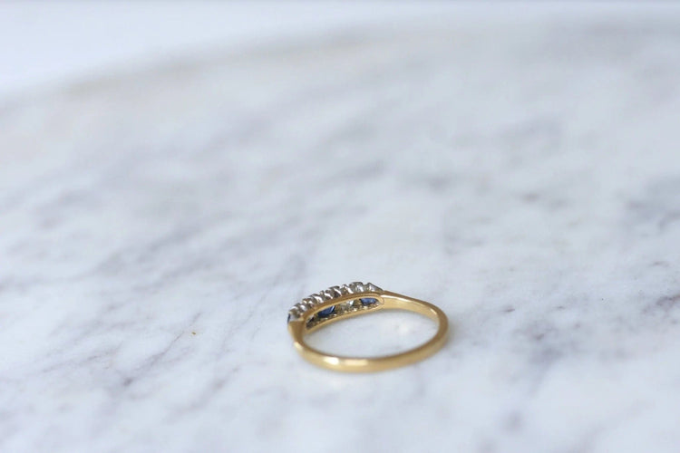 Bague Bague jarretière saphirs et diamants 58 Facettes