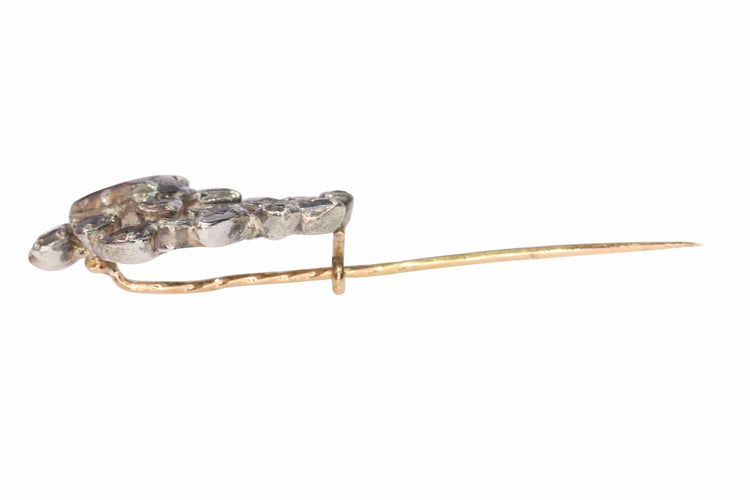 Broche 1760 Rococo Diamond Pin, un héritage précieux 58 Facettes 24002-0135