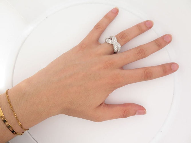 Bague 49 bague POIRAY tresse 4 rangs en or blanc 18k 128 diamants 2.3ct 58 Facettes 253649