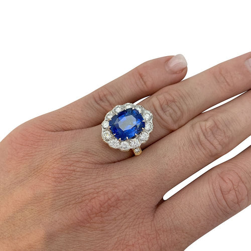 Bague Bague pompadour saphir, entourage diamants. 58 Facettes 31288