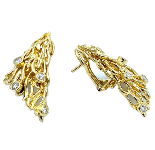 Boucles d'oreilles GILBERT ALBERT. Paire de boucles d’oreilles or jaune et diamants 58 Facettes