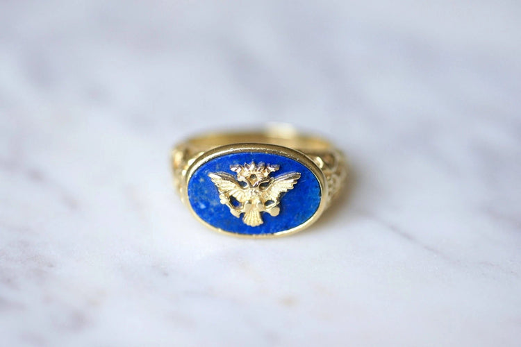 Bague Chevalière maçonnique aigle Russe à deux têtes en or et lapis-lazuli 58 Facettes