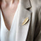 Broche Broche plume or jaune et perles de culture 58 Facettes CVBR32