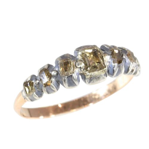 Bague 58 Murmures du passé : une bague baroque en diamant de 1700 58 Facettes 23331-0140