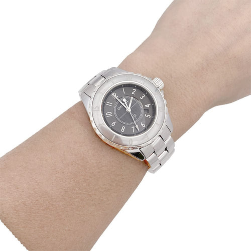 Montre Montre Chanel, "J12 Chromatic", céramique de titane. 58 Facettes 33336