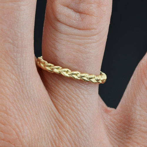 Bague 50 Alliance tresse ciselée or jaune 58 Facettes TRE2.0J