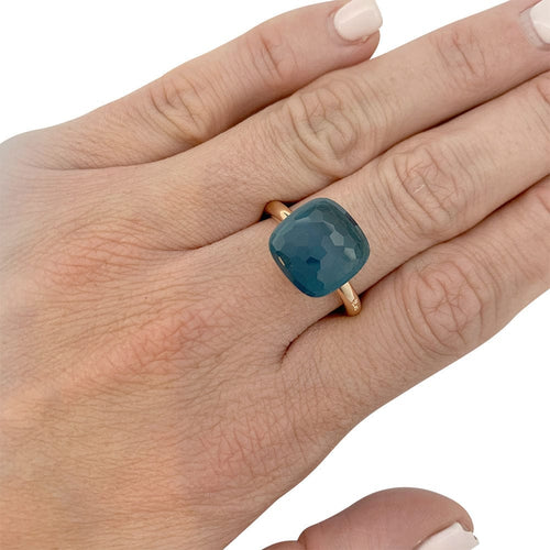 Bague 55 Bague Pomellato, "Nudo Maxi", or rose, or blanc, topaze blue london. 58 Facettes 31117