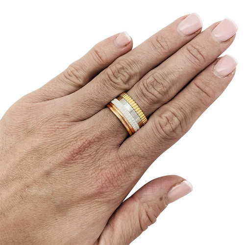 Bague 55 Bague Boucheron, "Quatre White Edition Large", trois ors, céramique blanche. 58 Facettes 30732