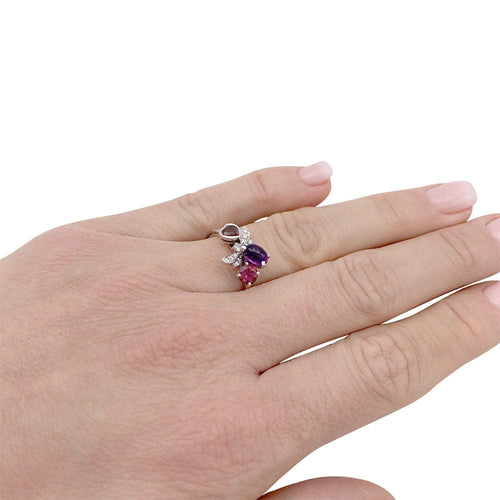 Bague 49 Bague Chaumet, "Attrape-moi...si tu m'aimes", or blanc, améthyste, grenat, diamants. 58 Facettes 32192
