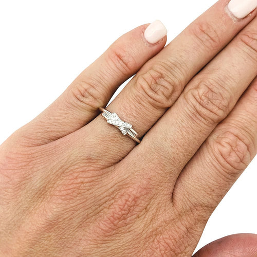 Bague 52 Bague Chaumet, "Jeux de Liens", or blanc et diamants. 58 Facettes 31124
