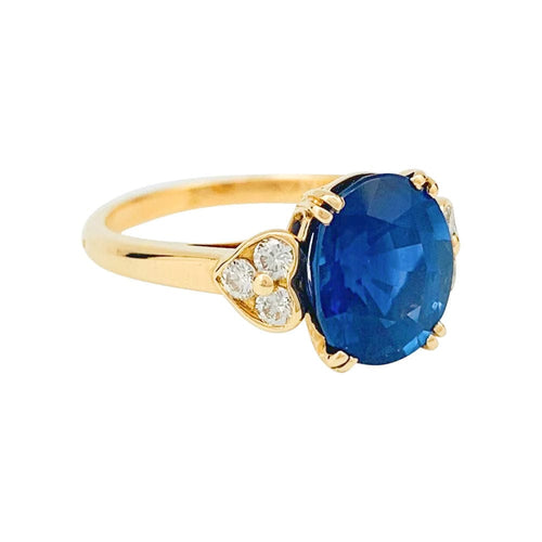 Bague 53 Bague Mauboussin, centrée d'un saphir ovale encadré de diamants. 58 Facettes 31233