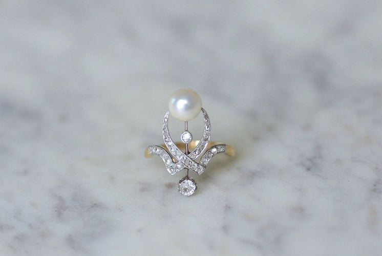 Bague Bague Duchesse diamants et perle 58 Facettes