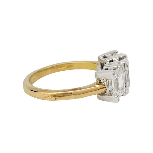 Bague 55 Bague trilogie diamants, or et platine. 58 Facettes 31554