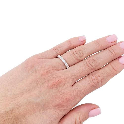Bague 49 Alliance or blanc et diamants. 58 Facettes 32399