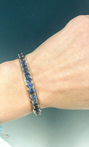 Bracelet Bracelet en or rose Napoléon III orné de saphirs 58 Facettes 0