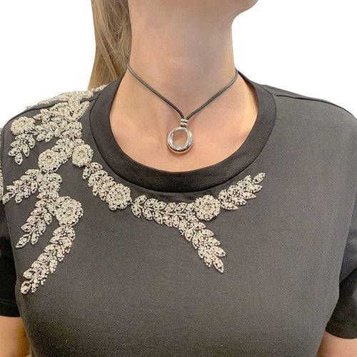 Collier Collier Chaumet, "Anneau", or blanc et satin. 58 Facettes 31608