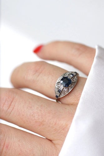 Bague Bague dôme Art Deco saphirs et diamants 58 Facettes