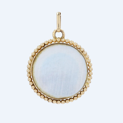 Pendentif Médaille Vierge Marie or jaune et nacre 58 Facettes 22-419A