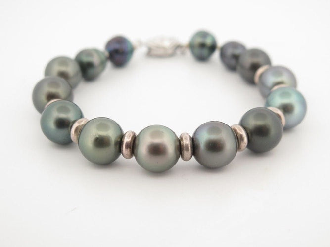 Bracelet bracelet 41 perles de tahiti tuamotu montees sur argent 20cm 58 Facettes 253784