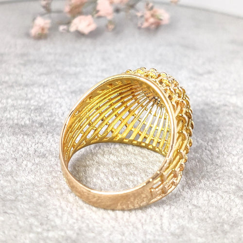 Bague Bague ajourée en or jaune et diamant 58 Facettes 14895