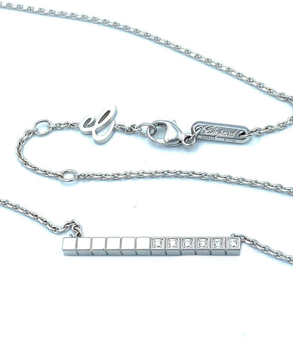 Collier CHOPARD. Collier Ice Cube diamants 58 Facettes