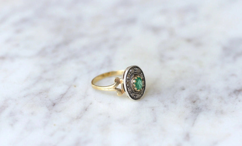 Bague Bague vintage émeraude et diamants 58 Facettes