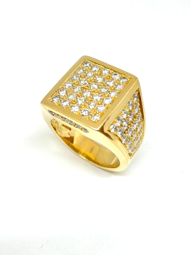 Bague Chevalière homme en or jaune et diamants 58 Facettes