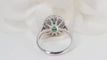 Bague 55 Bague émeraude ovale et diamants 58 Facettes 4937