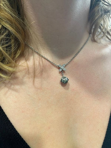 Collier COLLIER LOUIS VUITTON PERLE DE TAHITI ET DIAMANTS 58 Facettes 056281