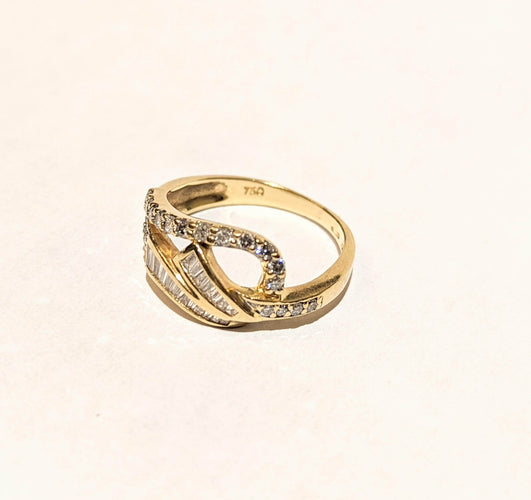 Bague Bague en or et diamants 58 Facettes