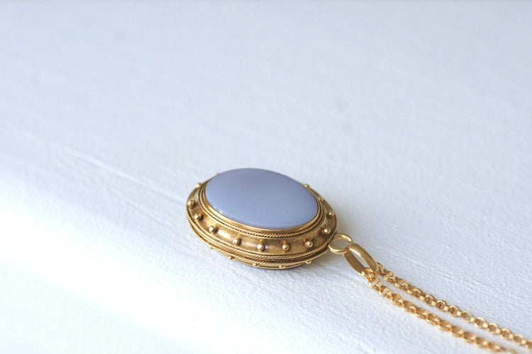 Pendentif Pendentif médaillon or et agate 58 Facettes