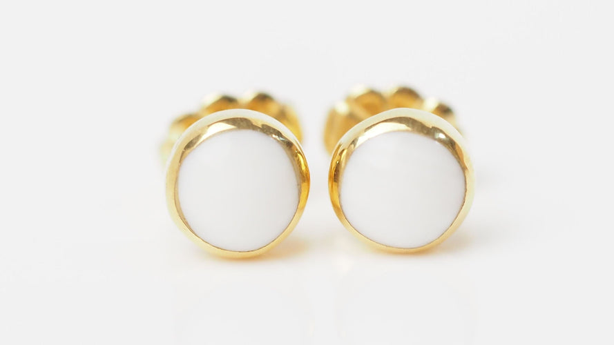 Boucles d'oreilles CLOZEAU - Boucles d'oreilles Or Résine blanche 58 Facettes clozeau