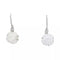 Boucles d'oreilles Boucles d'oreilles Chanel, "Camélia", or blanc, diamants. 58 Facettes 32717