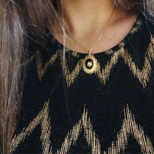 Pendentif PENDENTIF OR JAUNE ONYX ET PERLE 58 Facettes 3797