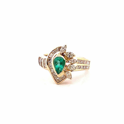 Bague 57 Bague émeraude poire et diamants 58 Facettes