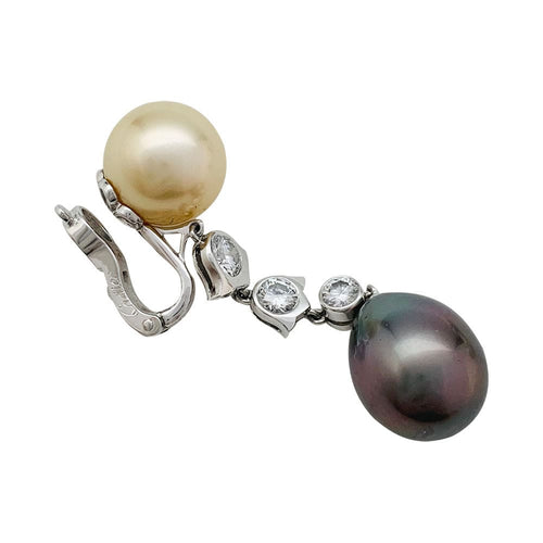 Boucles d'oreilles Boucles d'oreilles Cartier, "Agnès", or blanc, diamants, perles de culture. 58 Facettes 31184