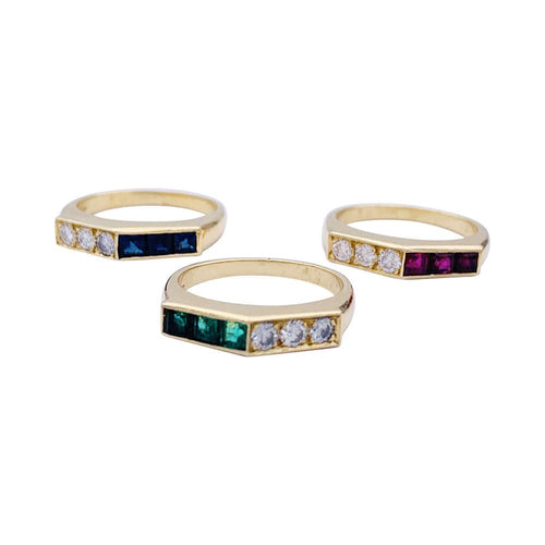 Bague 50 Ensemble de 3 bagues, or jaune, saphirs, rubis, émeraudes, diamants. 58 Facettes 32922