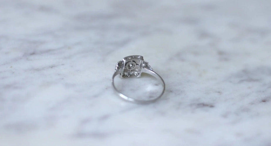 Bague 58 Bague Art Déco carrée Or blanc Platine Diamants 58 Facettes