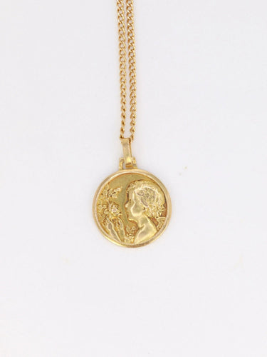 Pendentif Médaille ancienne en or figurant la fillette à la rose 58 Facettes 801